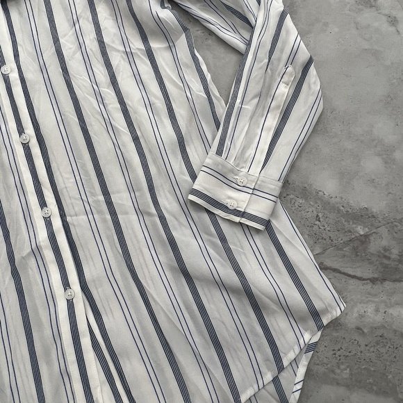 Elizabeth And James Womens Size M Blue White Stripe Tie Neck Button Down Shirt - Picture 4 of 9